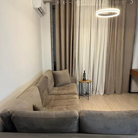 R&e Tirana