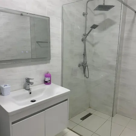 Apartment R&e *