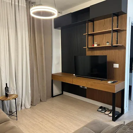 R&e Tirana