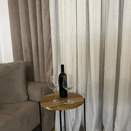 R&e Tirana