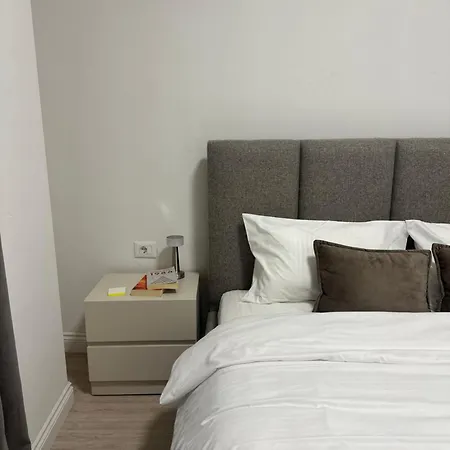 R&e Apartment *